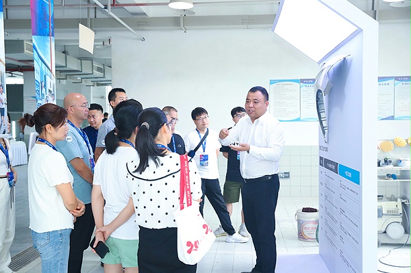 铂锐助力-2025一汽-大‮钣众‬喷客户服务节-重庆站 (5)