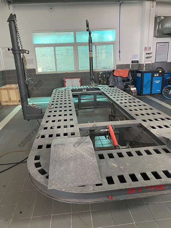 浦而曼大梁校正仪