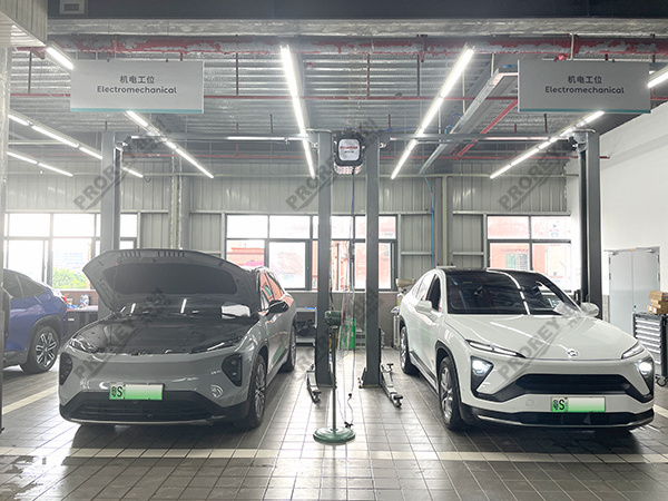 广东蔚来4S店-东莞逸宸 (3)