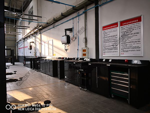 江西红旗4S店-南昌红旗-工具箱