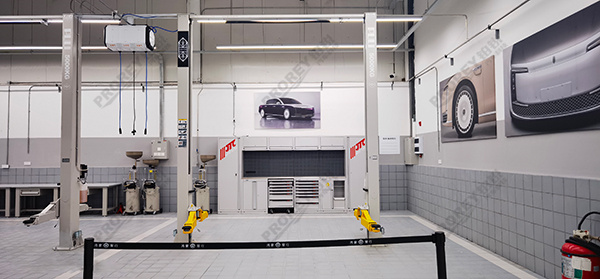 四川鸿蒙智行4S店-四川恒为智行汽车销售服务有限公司 (8)