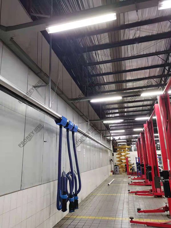 云南宝能4S店-昆明凯旋利店-尾排