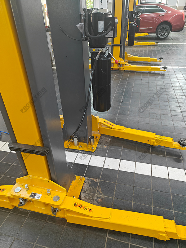 广东方程豹4S店-江门利程 (3)