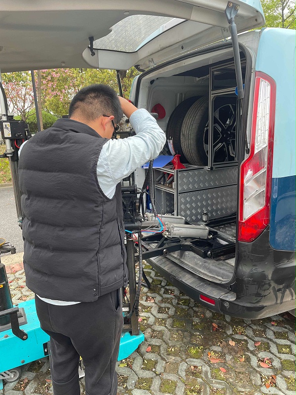 铂锐汽车科技-蔚来服务车维修保养