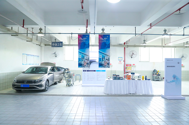 铂锐助力-2025一汽-大‮钣众‬喷客户服务节-重庆站 (2)