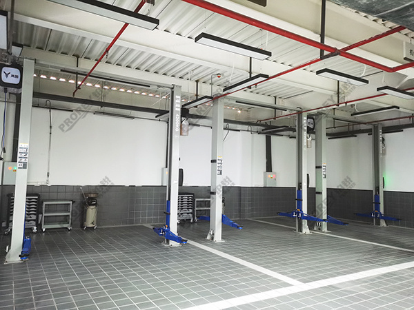 陕西岚图4S店-陕西省汽车贸易有限公司渭南蓝图分公司 (2)