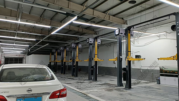 广东方程豹4S店-佛山利兴 (3)